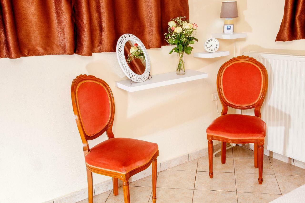 ホテルCozy Country House Kalivia Thorikou エクステリア 写真